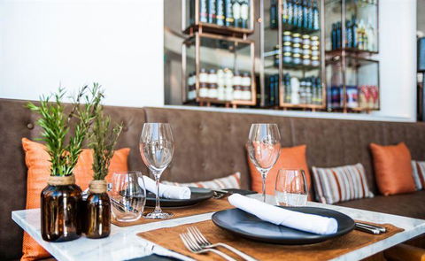 Q Dining - Dalby Accommodation 6