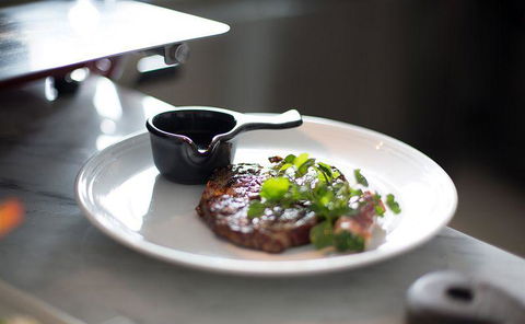 Q Dining - Dalby Accommodation 7