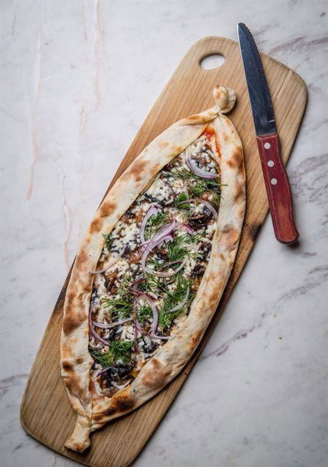 Mr Lawrence - Dalby Accommodation 8