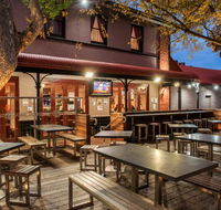 Kelly's Hotel - Dalby Accommodation