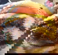 Laurie Dee's - Dalby Accommodation