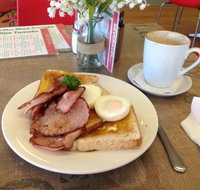 Ripe Tomato Cafe Albury - Dalby Accommodation