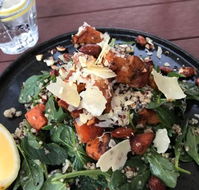 Bonnie and Clydes Pizzeria Horsham - Dalby Accommodation