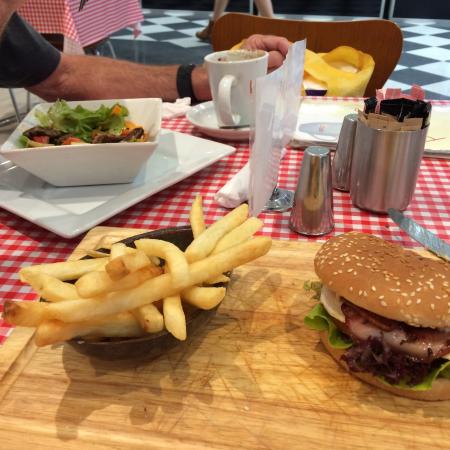 D'Cafe Richmond - Dalby Accommodation 0