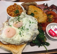 Dudley's Cafe - Dalby Accommodation