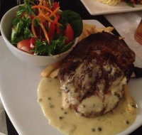 Bowning Hotel Dining Room - Dalby Accommodation