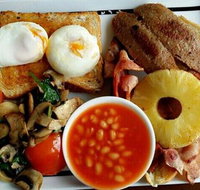 Crowded house cafe scone - Dalby Accommodation