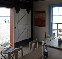 The Wharf Local - Dalby Accommodation