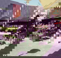 Verve Bar  Kitchen - Dalby Accommodation