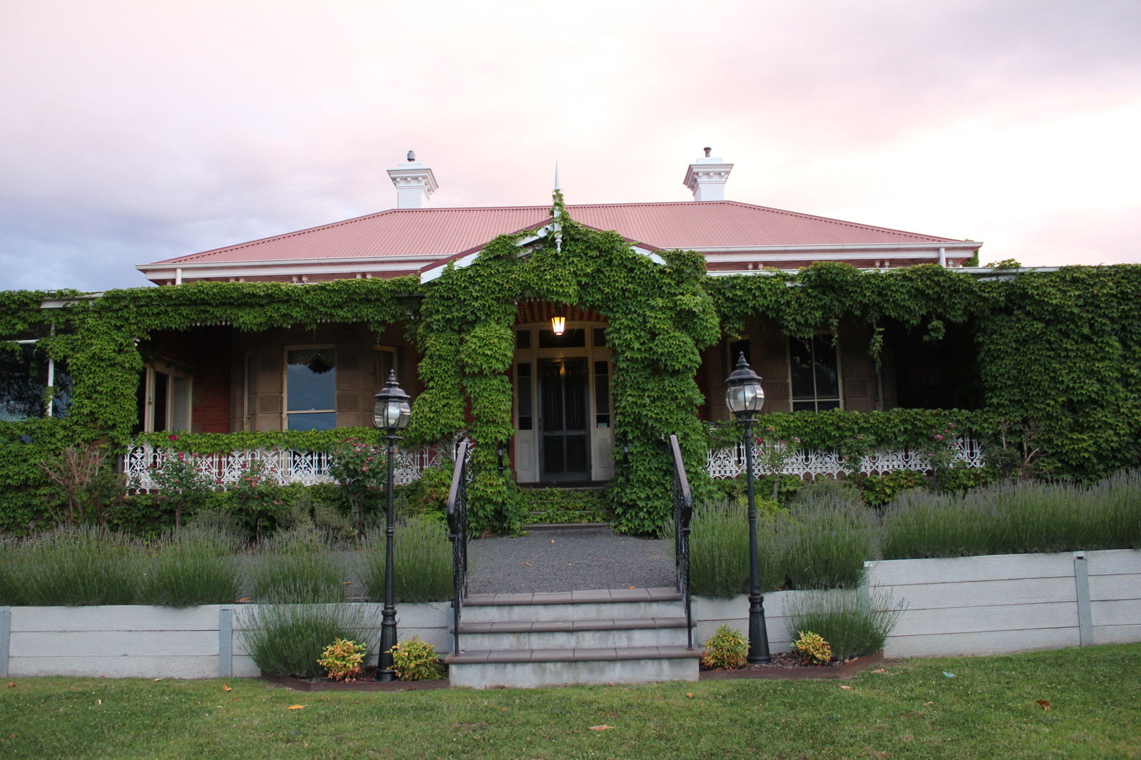 Maffra VIC Dalby Accommodation