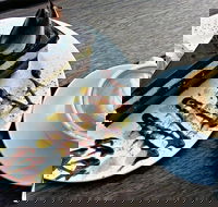 The Three Monkeys - Dalby Accommodation