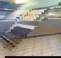 Diamond Village Fish Box - Dalby Accommodation