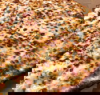 Domino's - Ararat - Dalby Accommodation