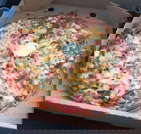 Monticello Pizza - Dalby Accommodation