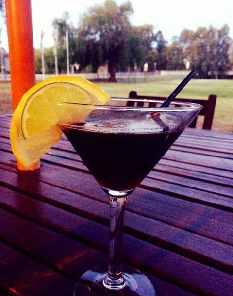 The Crossing Cafe & Restaurant - Dalby Accommodation 6