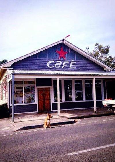 The Other Side Art Cafe - Dalby Accommodation 5
