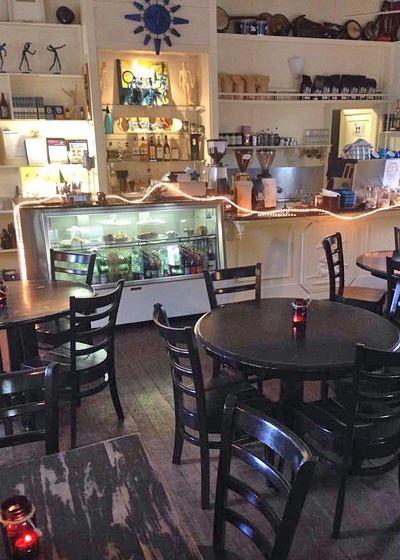 The Other Side Art Cafe - Dalby Accommodation 7