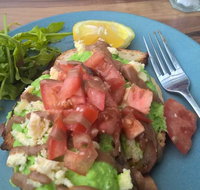 Bowen Arrow Cafe - Dalby Accommodation