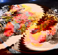 Caf Lucio - Dalby Accommodation