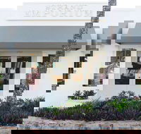 Strand Emporium - Dalby Accommodation