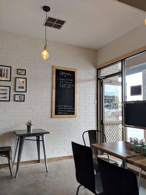 Tiny Tuckshop - Dalby Accommodation 0