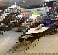 Wallaroo Treasures and Treats Cafe - Dalby Accommodation