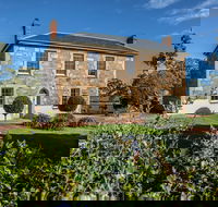 Penny's Hill Cellar Door - Dalby Accommodation