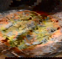 Pizzami - Dalby Accommodation