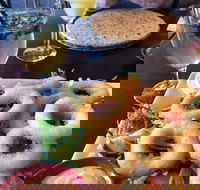 Viva Zapatas - Dalby Accommodation