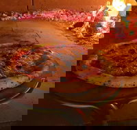 Rumi Woodfired Pizza - Dalby Accommodation