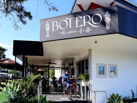 Botero - Dalby Accommodation 0