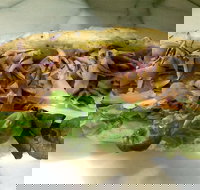 Moss Black - Dalby Accommodation