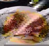 Vic Hotel - Dalby Accommodation