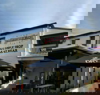 Albies Bar  Bistro - Dalby Accommodation