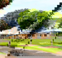 Badger Creek Blueberry Winery - Dalby Accommodation