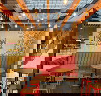 Ruby Chews Burgers and Shakes - Dalby Accommodation