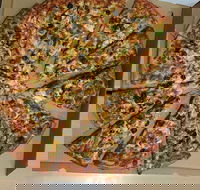 Sky Pizza - Dalby Accommodation