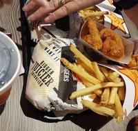 Carl's Jr - Dalby Accommodation
