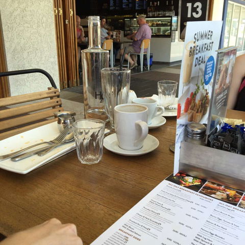 The Coffee Club - Grand Hotel - Gladstone - Dalby Accommodation 0