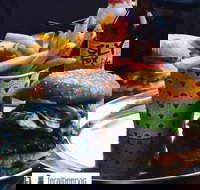 Huxtaburger - Collingwood - Dalby Accommodation