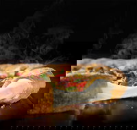 Domino's - Lithgow - Dalby Accommodation