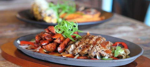 Cactus Jack's Bar & Grill - Dalby Accommodation 3