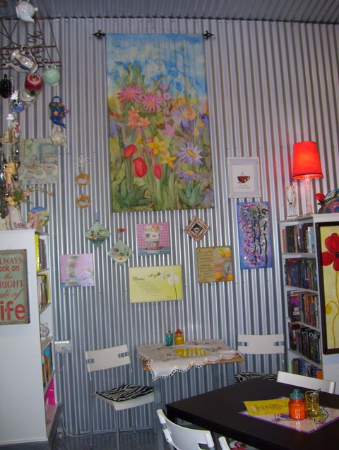Noelene's Book Cafe - Dalby Accommodation 4
