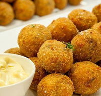 Torng Bai Thai Restaurant - Dalby Accommodation