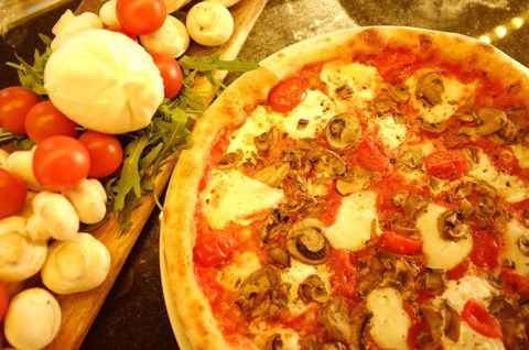 Vacanza Pizzeria - Surry Hills - Dalby Accommodation 0