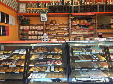Ray's Hot Bread - Coorparoo - Dalby Accommodation 0