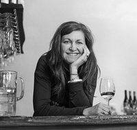 Wines by KT - Dalby Accommodation