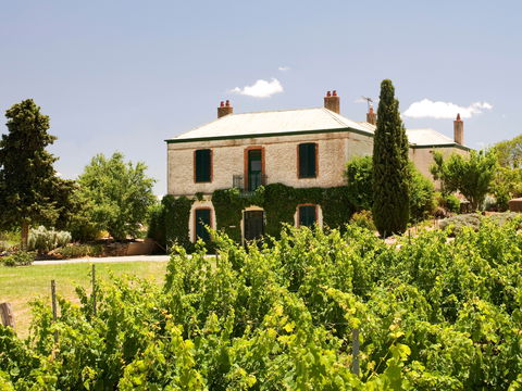 Clos Clare - Dalby Accommodation 0
