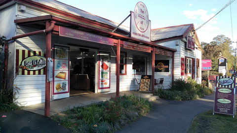 Mogo Fudge And Ice Cream /  Courtyard Cafe / Lots Of Lollies Mogo - Dalby Accommodation 0