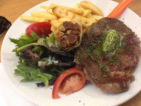 Paris Cafe - Dalby Accommodation 0
